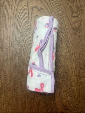 Baby White & Lilac Ballet Slipper towel